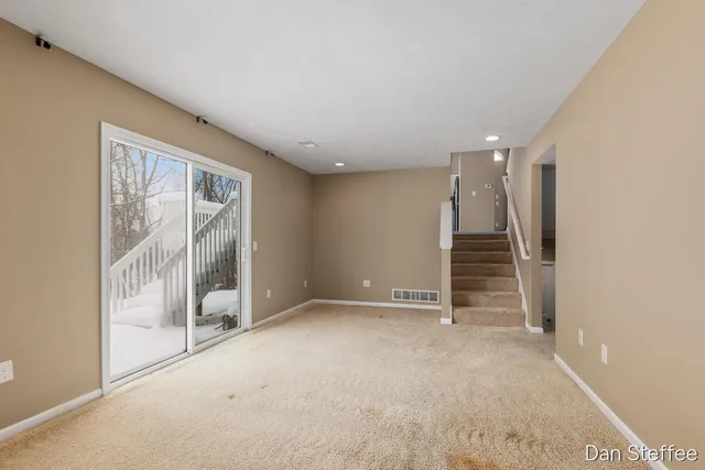 $375,000 | 3195 Nature View Drive Southeast, Grand Rapids, MI 49512