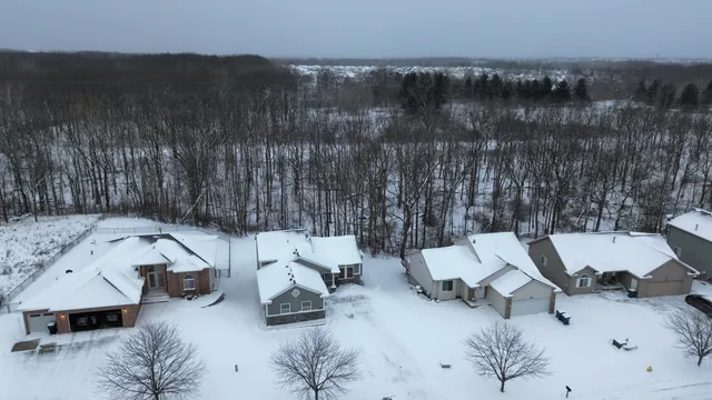 $375,000 | 3195 Nature View Drive Southeast, Grand Rapids, MI 49512