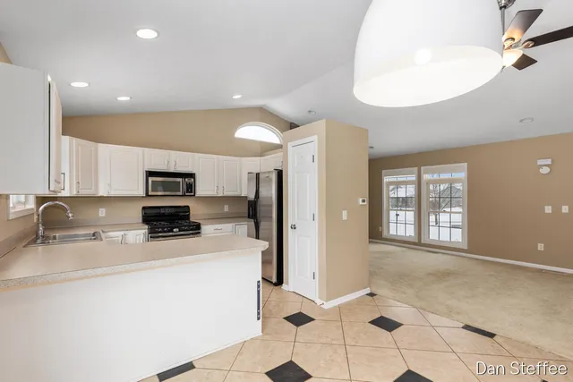 $375,000 | 3195 Nature View Drive Southeast, Grand Rapids, MI 49512