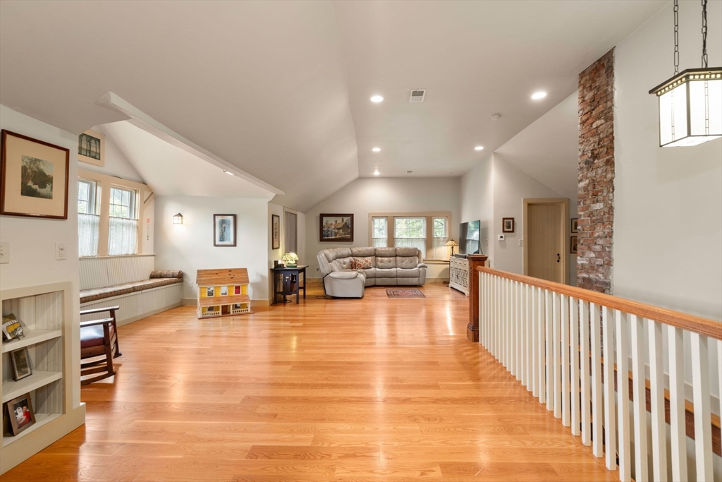 18 Shears Street Wrentham, MA 02093 - Photo 13 of 42