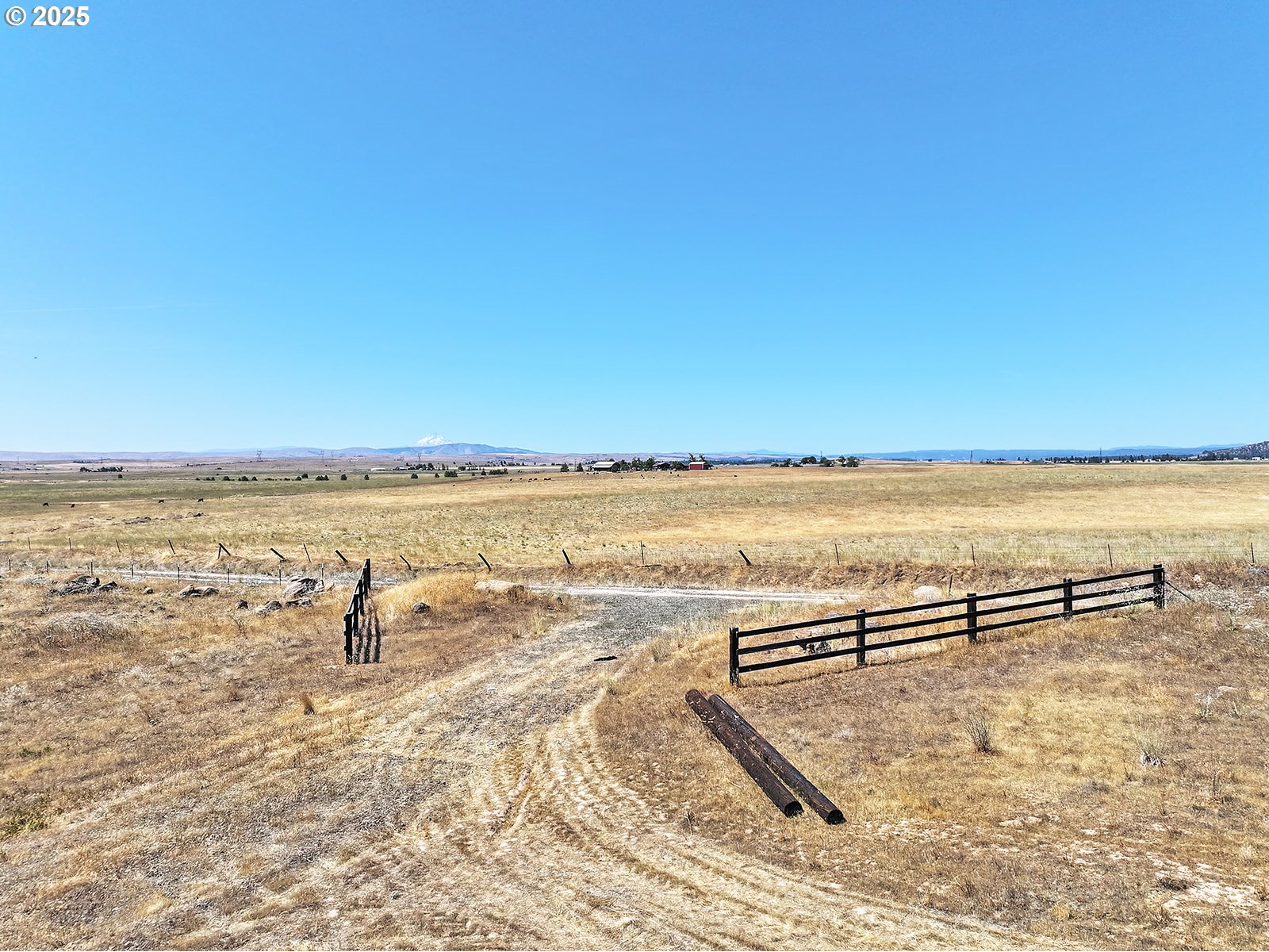 0 North Fairgrounds Road Goldendale, WA 98620 - Photo 28 of 48 a view of an ocean beach