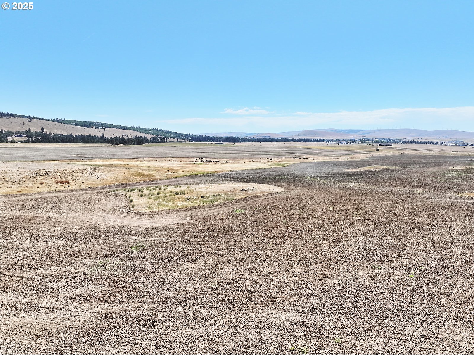 0 North Fairgrounds Road Goldendale, WA 98620 - Photo 32 of 48 a view of an ocean and beach