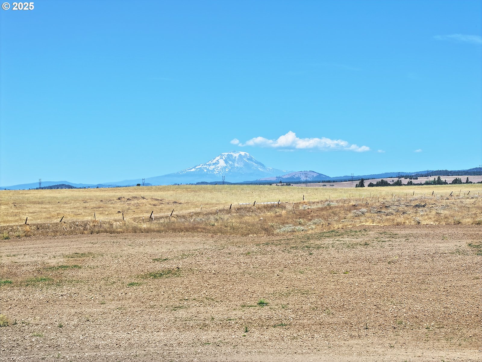 0 North Fairgrounds Road Goldendale, WA 98620 - Photo 5 of 48 a view of an ocean and beach