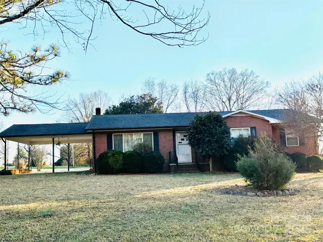 $585,000 | 150 Old Georgia Road, Statesville, NC 28625