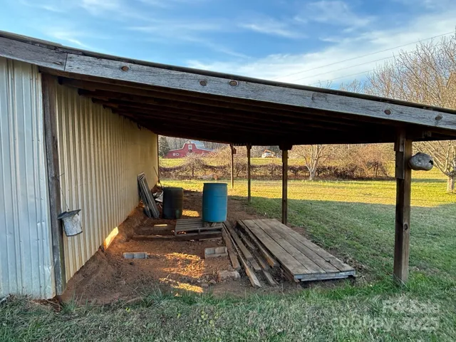 $585,000 | 150 Old Georgia Road, Statesville, NC 28625