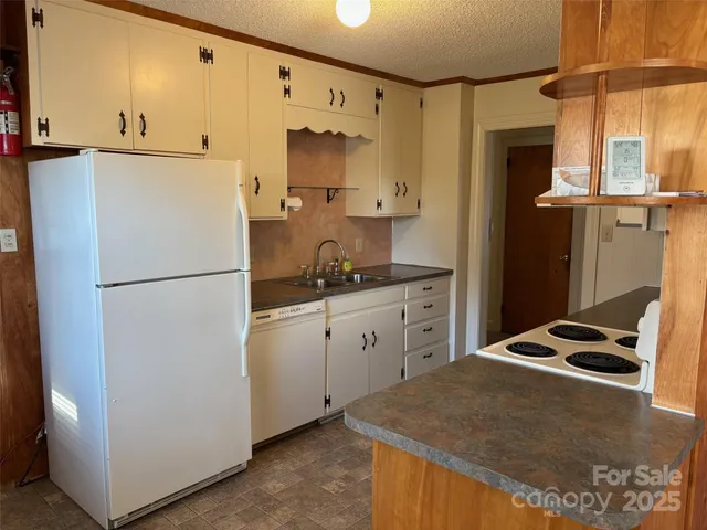 $585,000 | 150 Old Georgia Road, Statesville, NC 28625