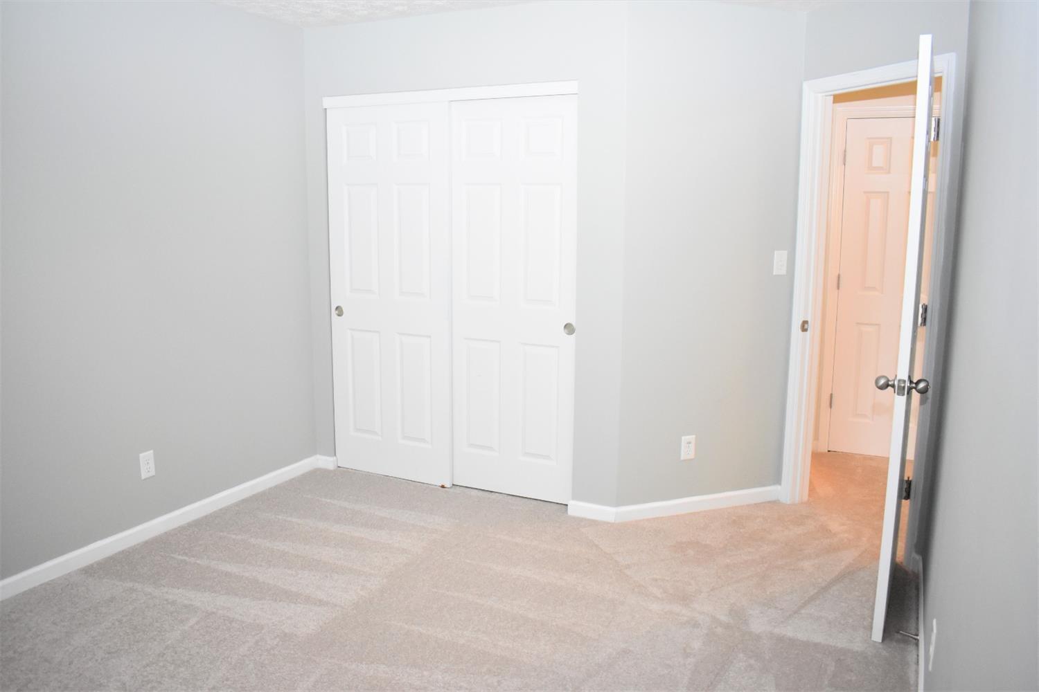 220 Scholl Road Franklin, OH 45005 - Photo 17 of 26 Gallery Image 17