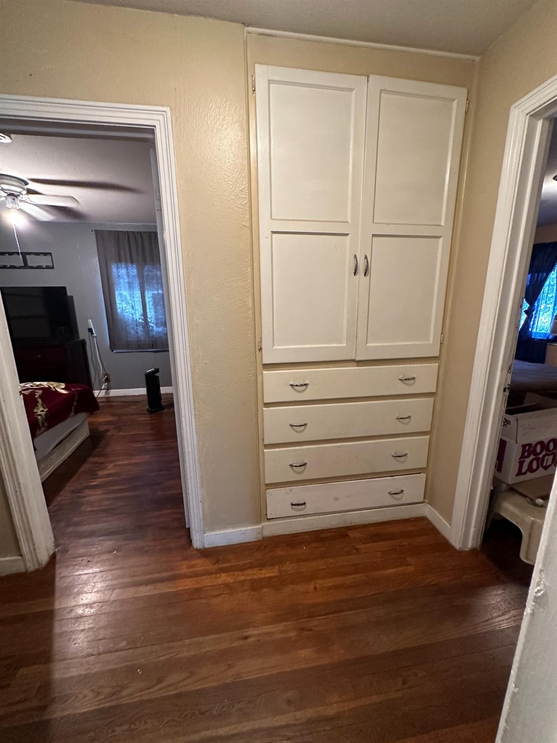915 West Fountain Way Fresno, CA 93705 - Photo 13 of 20 a view of an empty walk in closet