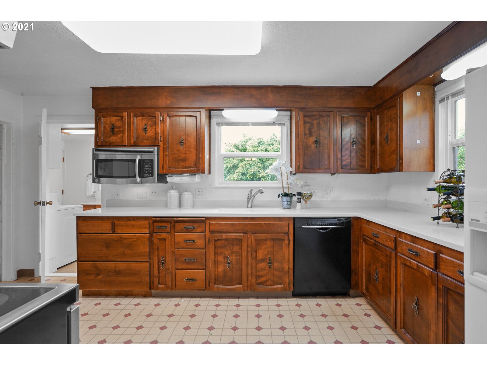 34690 Riverside Drive Albany, OR 97321 - Photo 14 of 32 Gallery Image 14