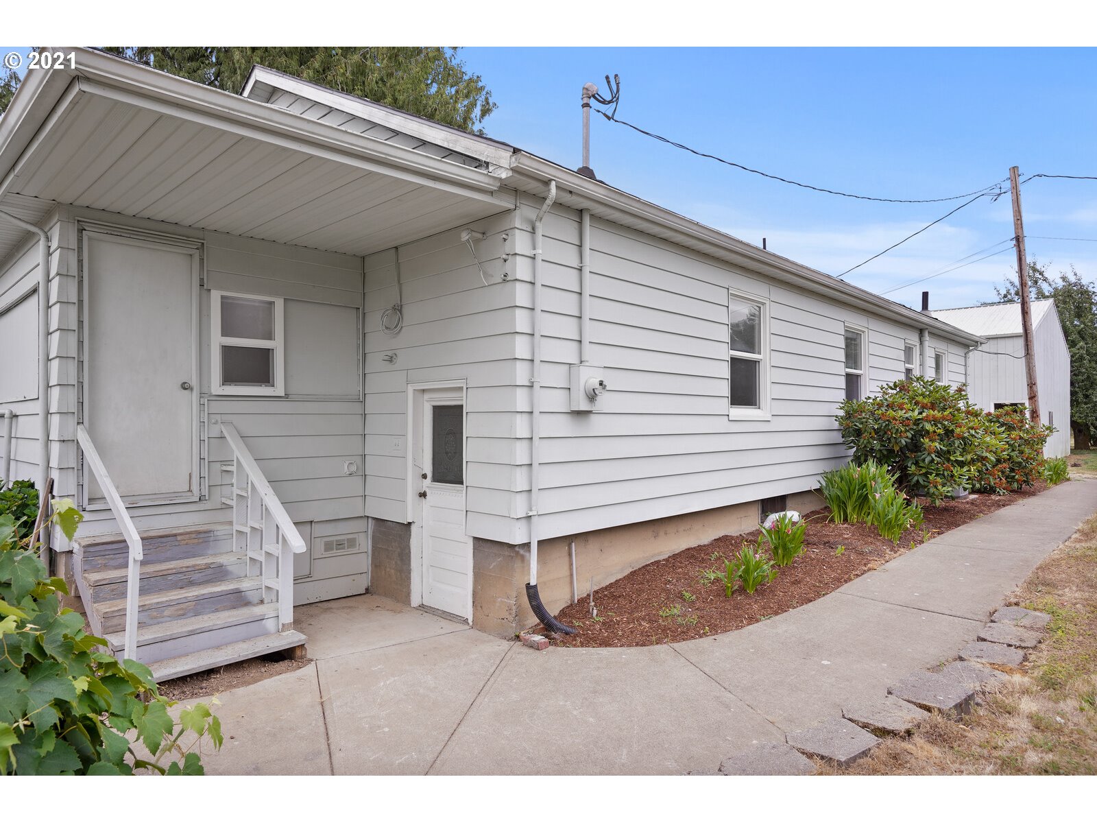 34690 Riverside Drive Albany, OR 97321 - Photo 23 of 32 Gallery Image 23