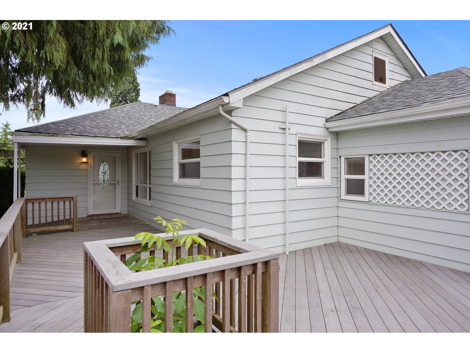 34690 Riverside Drive Albany, OR 97321 - Photo 4 of 32 Gallery Image 4