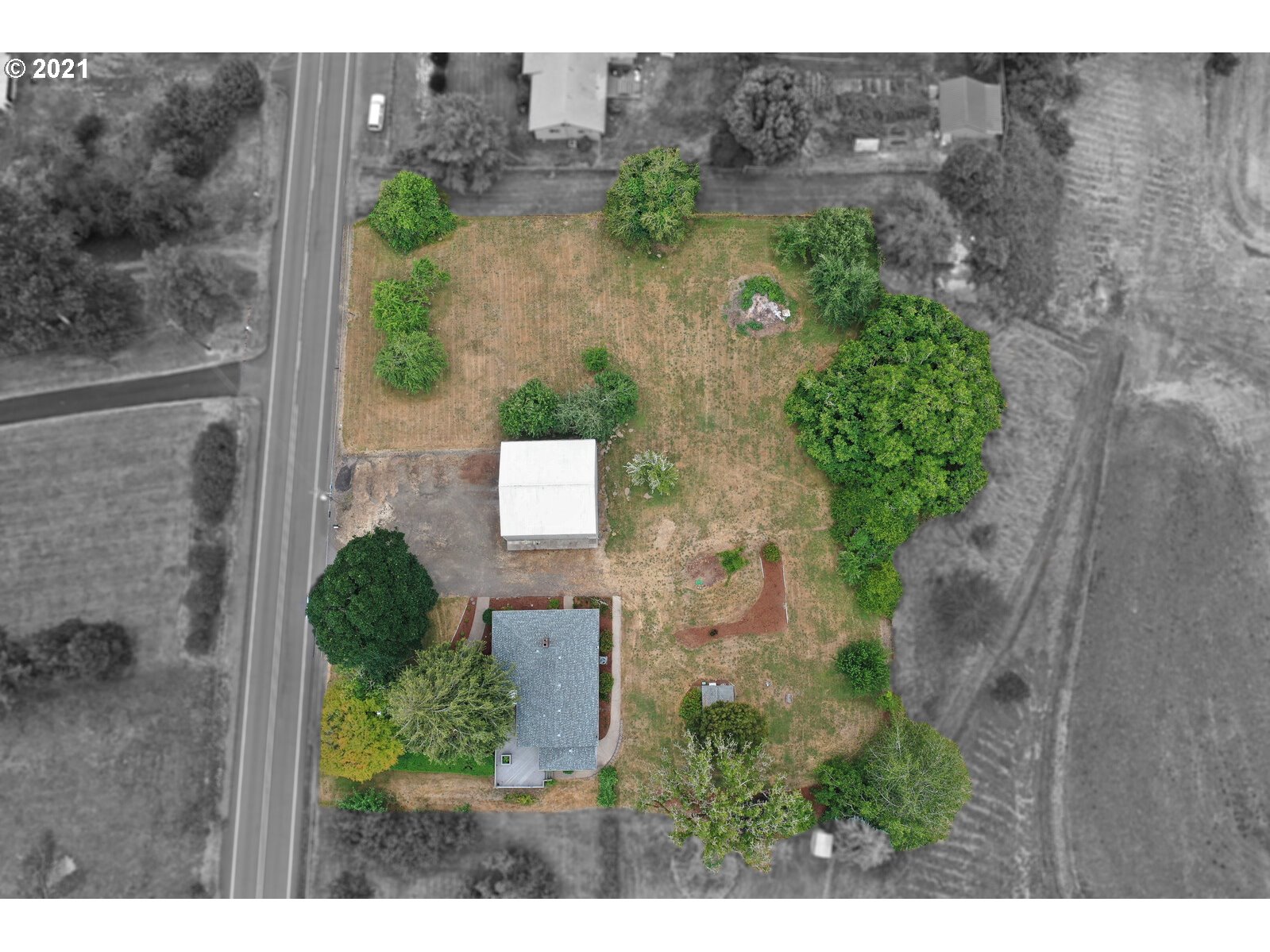 34690 Riverside Drive Albany, OR 97321 - Photo 31 of 32 Gallery Image 31
