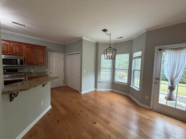 $2,595 | 7975 Squirrel Wood Court, Ooltewah, TN 37363