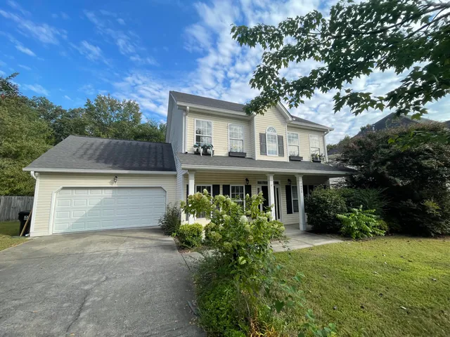 $2,595 | 7975 Squirrel Wood Court, Ooltewah, TN 37363