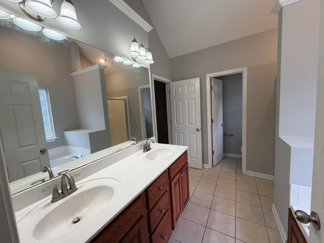 $2,595 | 7975 Squirrel Wood Court, Ooltewah, TN 37363