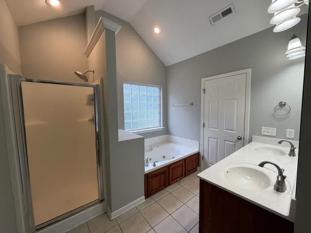 $2,595 | 7975 Squirrel Wood Court, Ooltewah, TN 37363