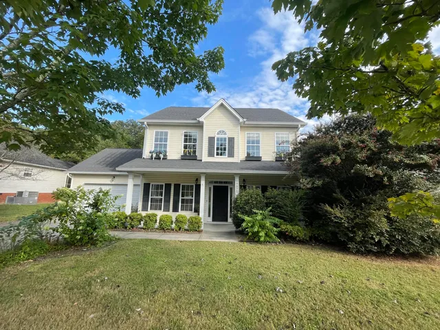 $2,595 | 7975 Squirrel Wood Court, Ooltewah, TN 37363