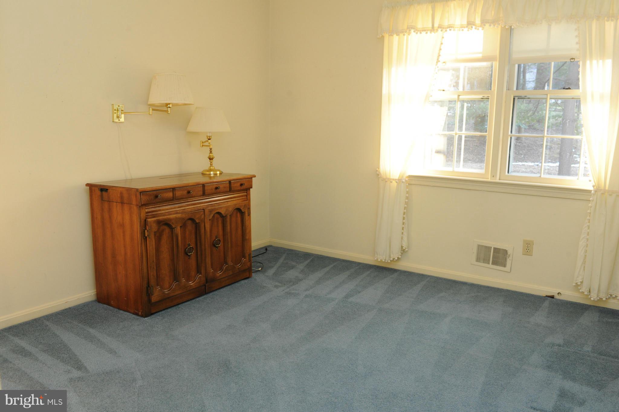 7801 Foxhound Road McLean, VA 22102 - Photo 17 of 30 Bedroom