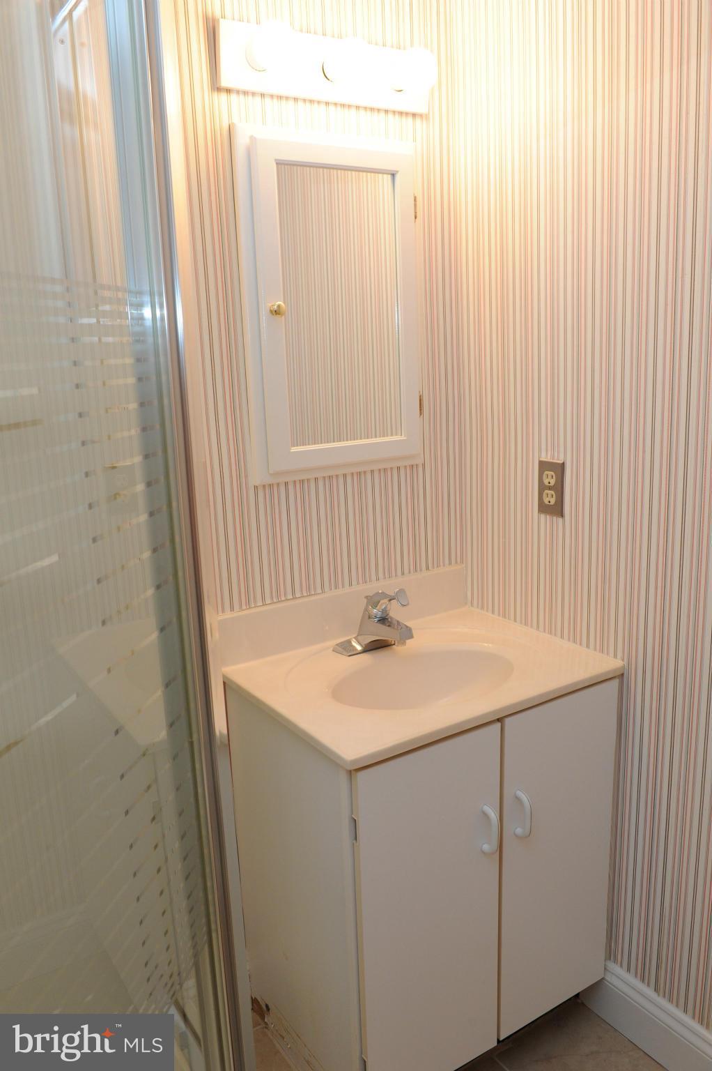 7801 Foxhound Road McLean, VA 22102 - Photo 18 of 30 Bath