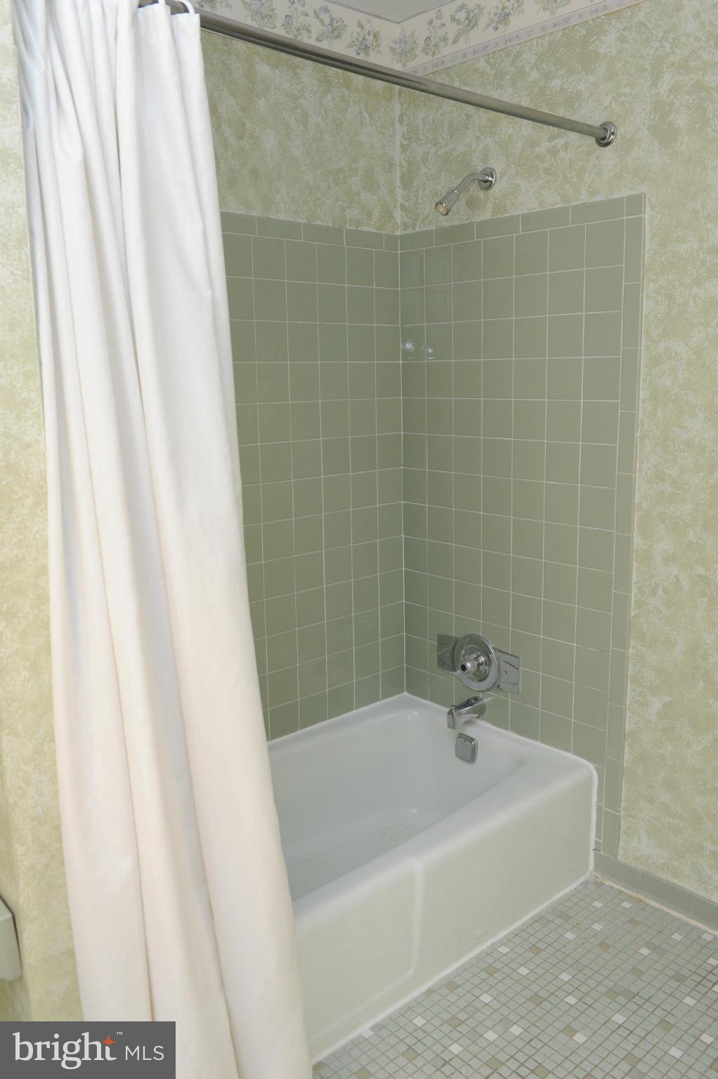 7801 Foxhound Road McLean, VA 22102 - Photo 19 of 30 Bath