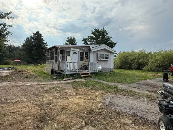 $74,900 | 2714 Highway 11, Parish, NY 13131
