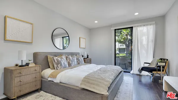$675,000 | 13920 Moorpark Street, Unit 106, Sherman Oaks, CA 91423
