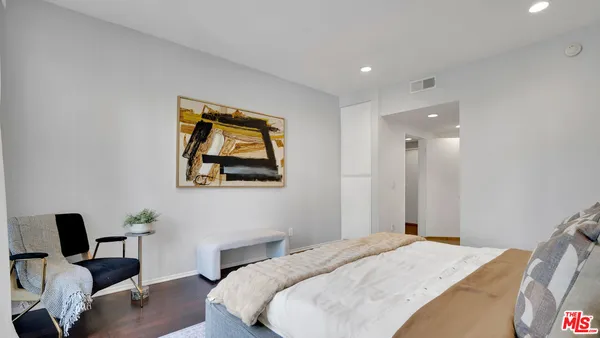 $675,000 | 13920 Moorpark Street, Unit 106, Sherman Oaks, CA 91423