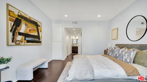 $675,000 | 13920 Moorpark Street, Unit 106, Sherman Oaks, CA 91423