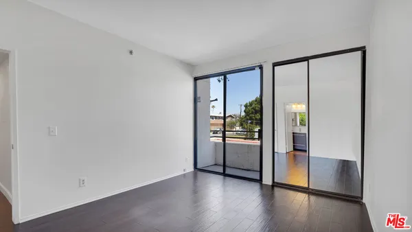 $675,000 | 13920 Moorpark Street, Unit 106, Sherman Oaks, CA 91423