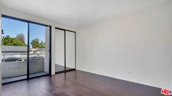 $675,000 | 13920 Moorpark Street, Unit 106, Sherman Oaks, CA 91423