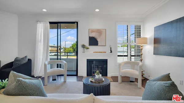 $675,000 | 13920 Moorpark Street, Unit 106, Sherman Oaks, CA 91423