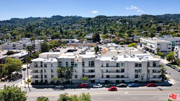 $675,000 | 13920 Moorpark Street, Unit 106, Sherman Oaks, CA 91423