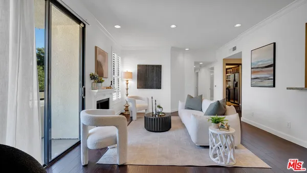 $675,000 | 13920 Moorpark Street, Unit 106, Sherman Oaks, CA 91423