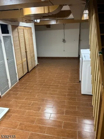 a view of a garage