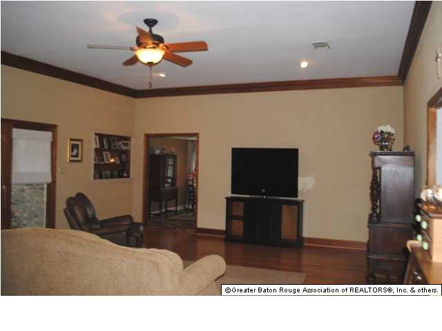 2911 Rene Beauregard Avenue Baton Rouge, LA 70820 - Photo 13 of 16 Gallery Image 13