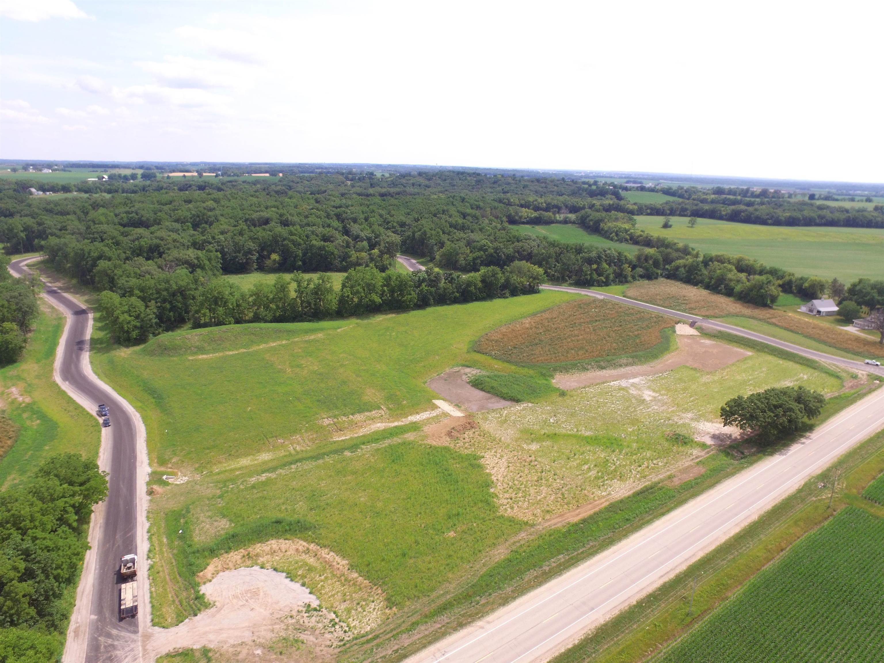 L9 East Hardwood Beloit, WI 53511 - Photo 3 of 6