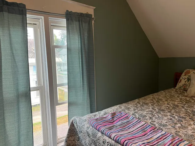 $134,000 | 9 Caernarvon Street, Fair Haven, VT 05743