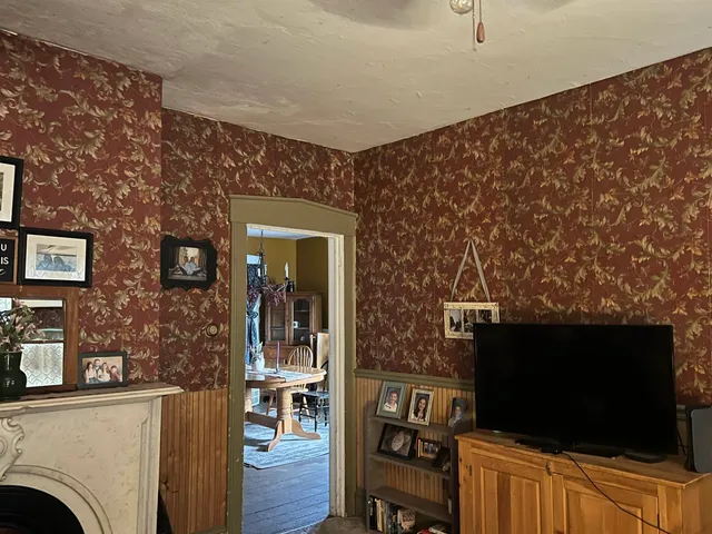 $134,000 | 9 Caernarvon Street, Fair Haven, VT 05743