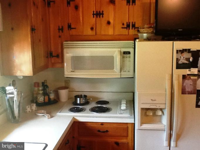 9443 Dahlgren Road King George, VA 22485 - Photo 15 of 30 Kitchen