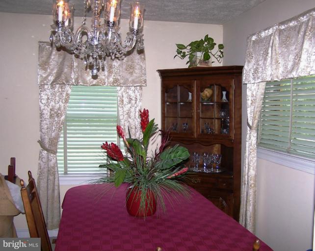 9443 Dahlgren Road King George, VA 22485 - Photo 27 of 30 Dining Room
