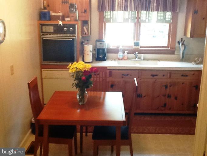9443 Dahlgren Road King George, VA 22485 - Photo 4 of 30 Kitchen