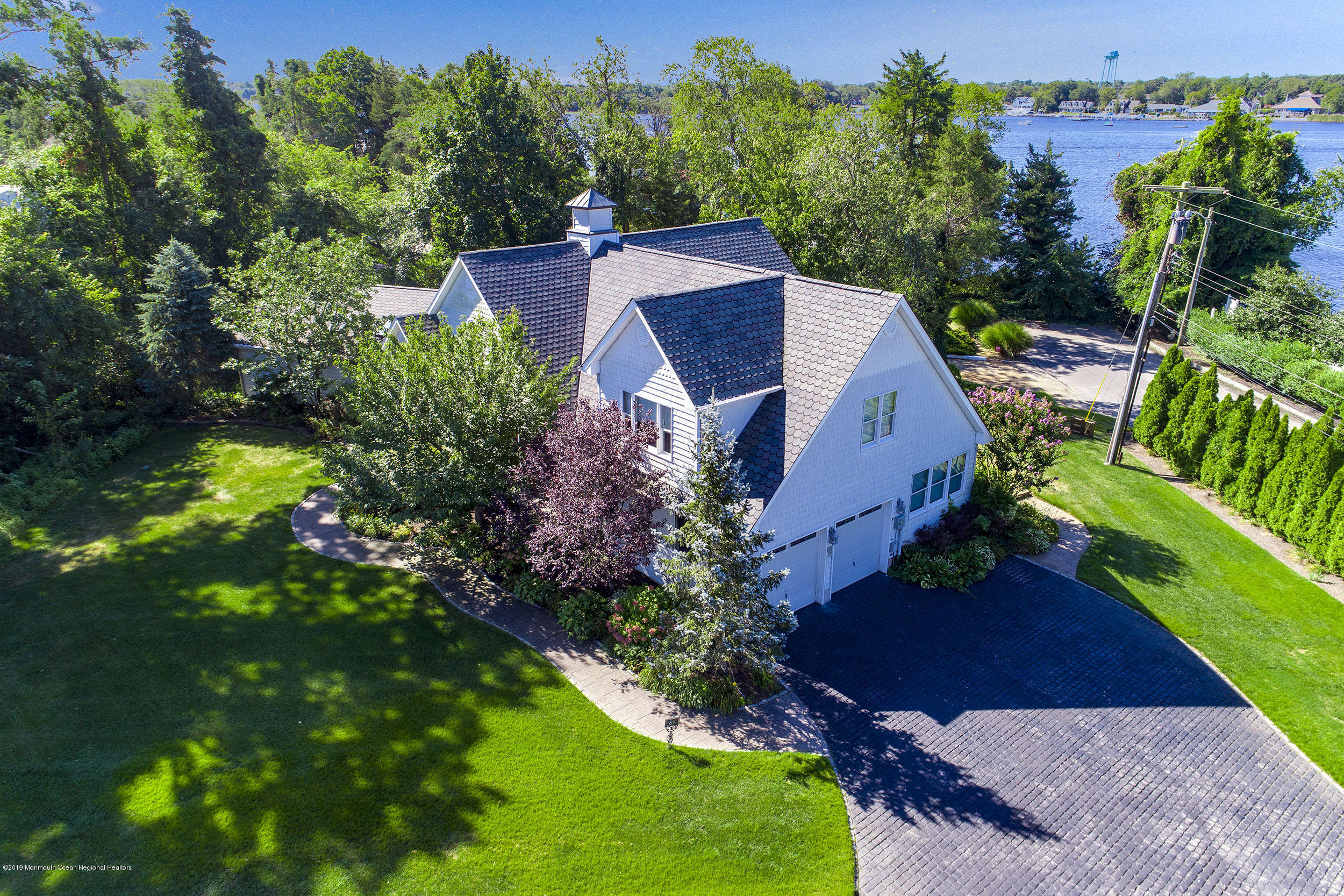 89 Flag Point Road Toms River, NJ 08753 - Photo 1 of 36 Front 2