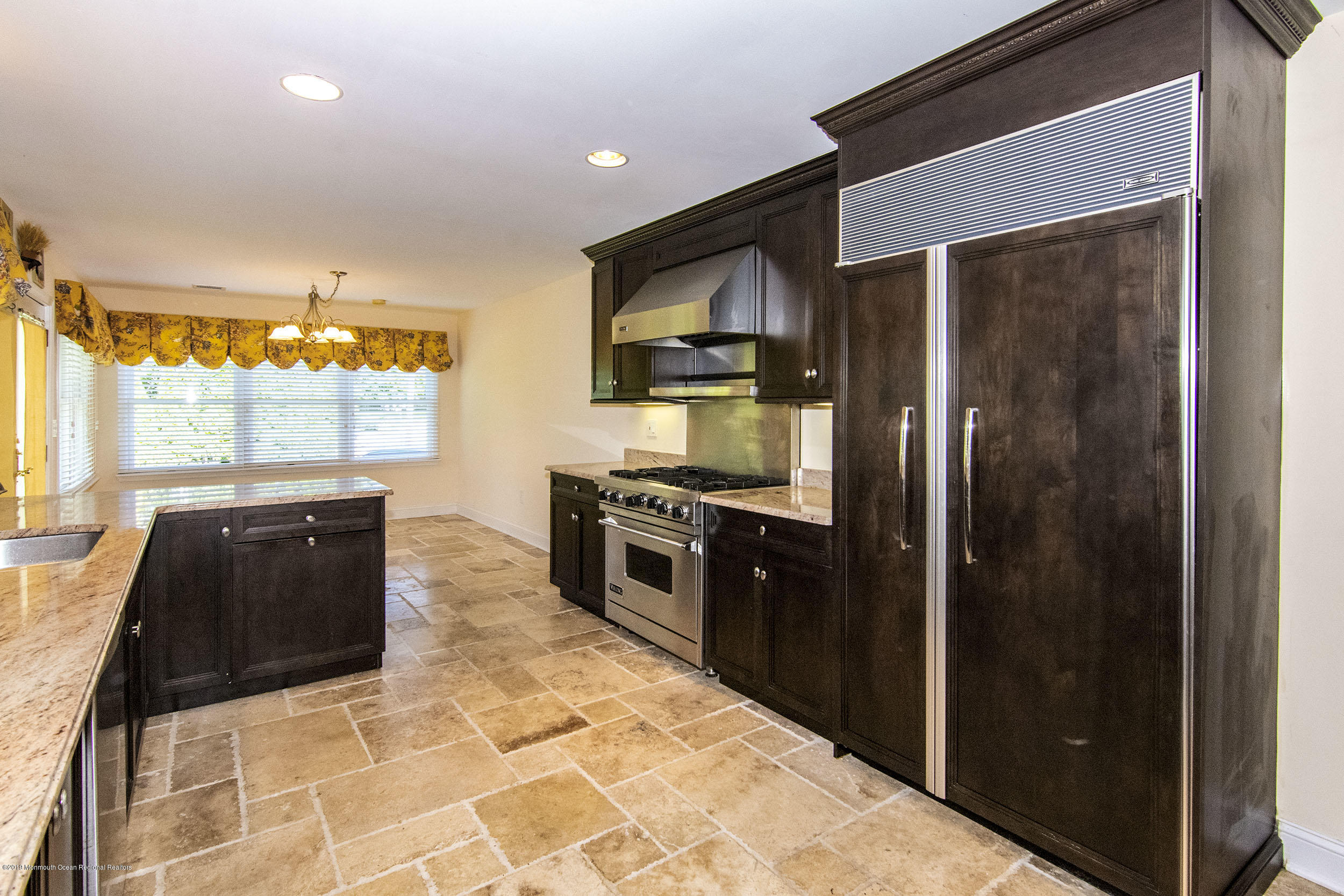 89 Flag Point Road Toms River, NJ 08753 - Photo 17 of 36 Kitchen 1