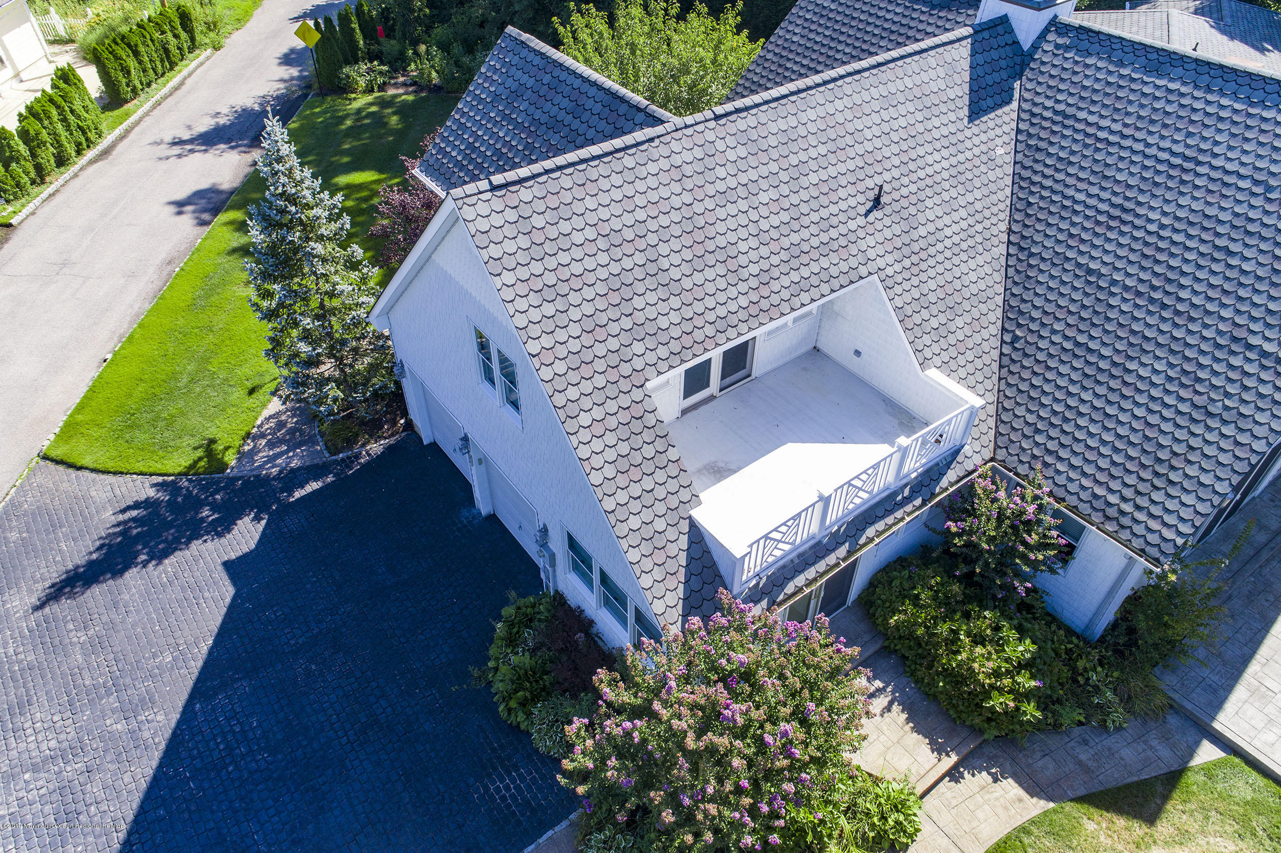89 Flag Point Road Toms River, NJ 08753 - Photo 5 of 36 Back 3