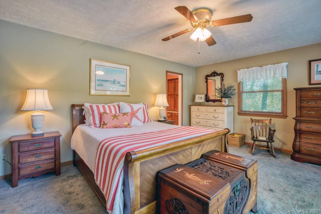 482 Cut Away Road Lake Lure, NC 28746 - Photo 12 of 48 Gallery Image 12