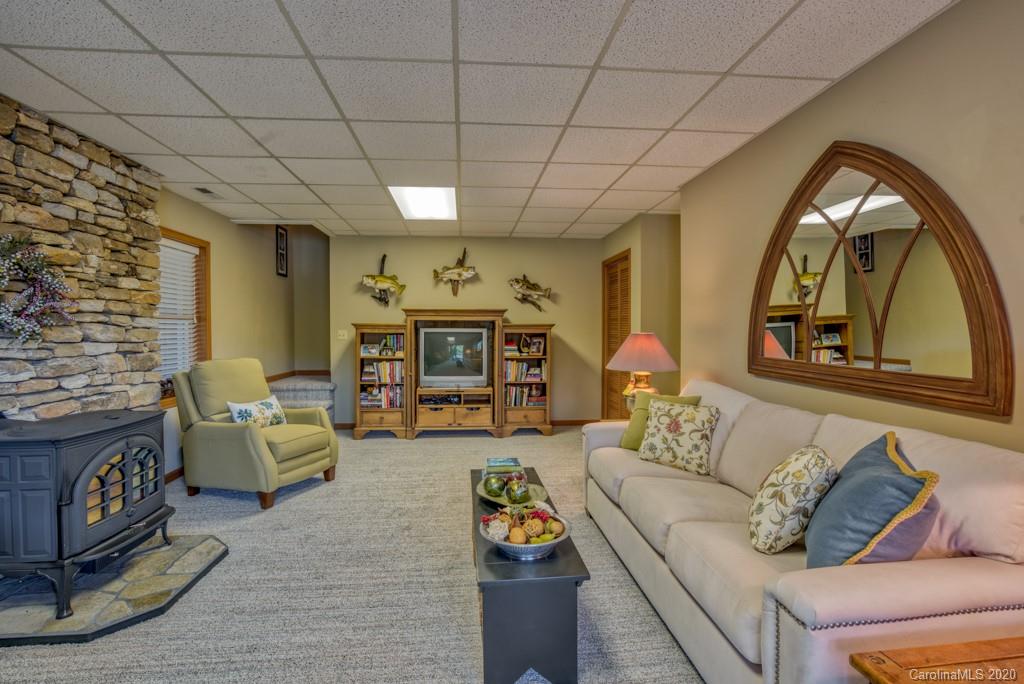 482 Cut Away Road Lake Lure, NC 28746 - Photo 22 of 48 Gallery Image 22