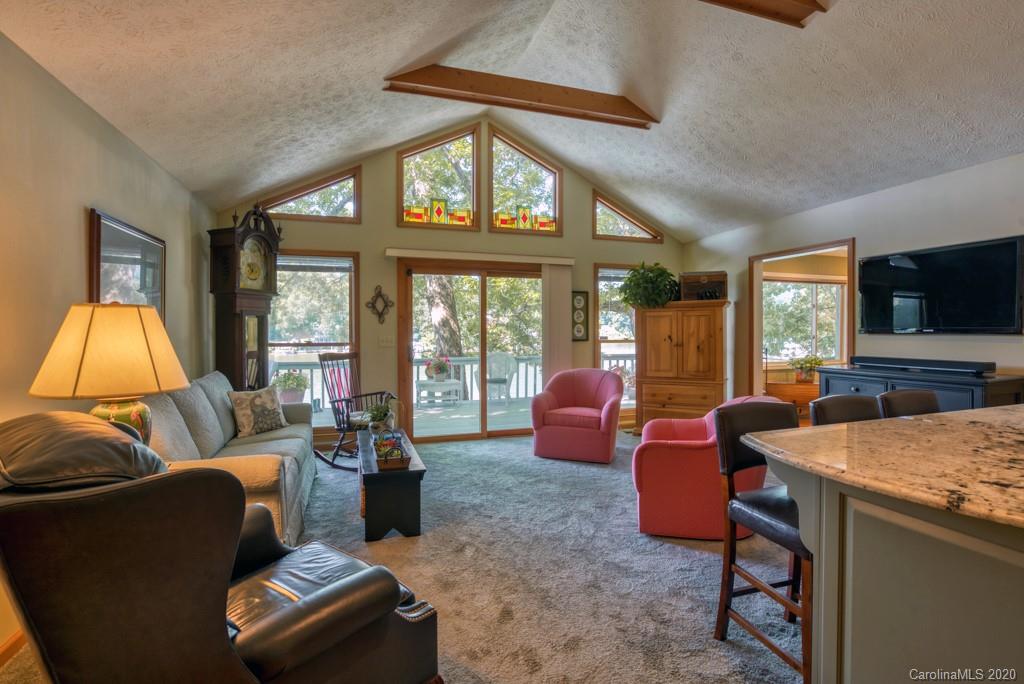 482 Cut Away Road Lake Lure, NC 28746 - Photo 6 of 48 Gallery Image 6