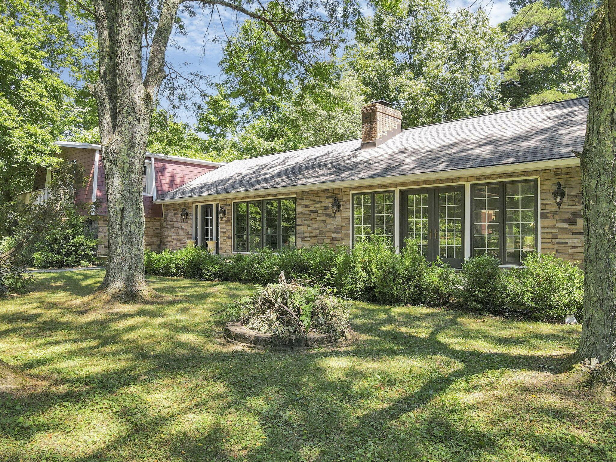 7255 Ridge Road Zanesville, OH 43701 - Photo 2 of 91 86-web-or-mls-dji_fly_20240701_122240_54