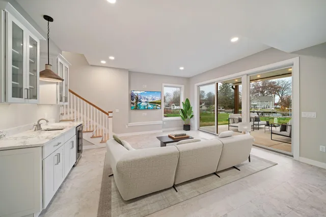 $1,990,500 | 30248 Forest Drive, Burlington, WI 53105