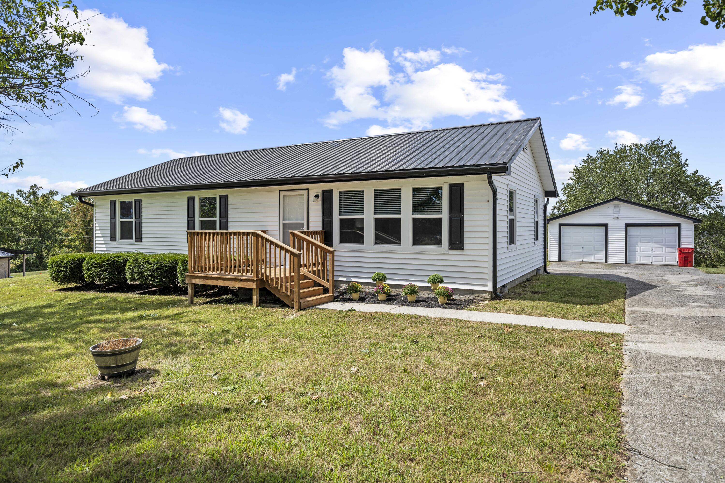 811 Boone Trail Road Richmond, KY 40475 - Photo 1 of 36 20250908-811-Boone-Trail-Rd-fh-001